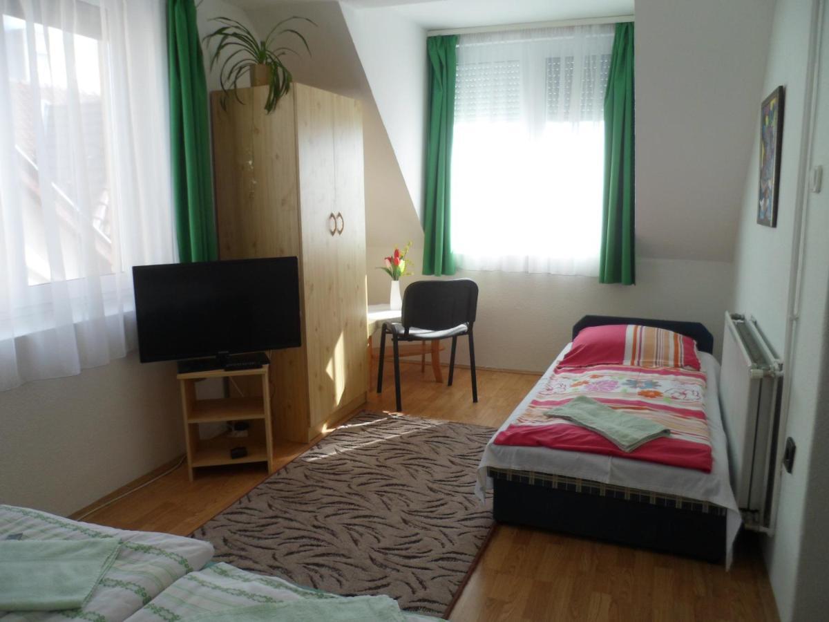 Makai Apartman Hotel Hajdúszoboszló Buitenkant foto