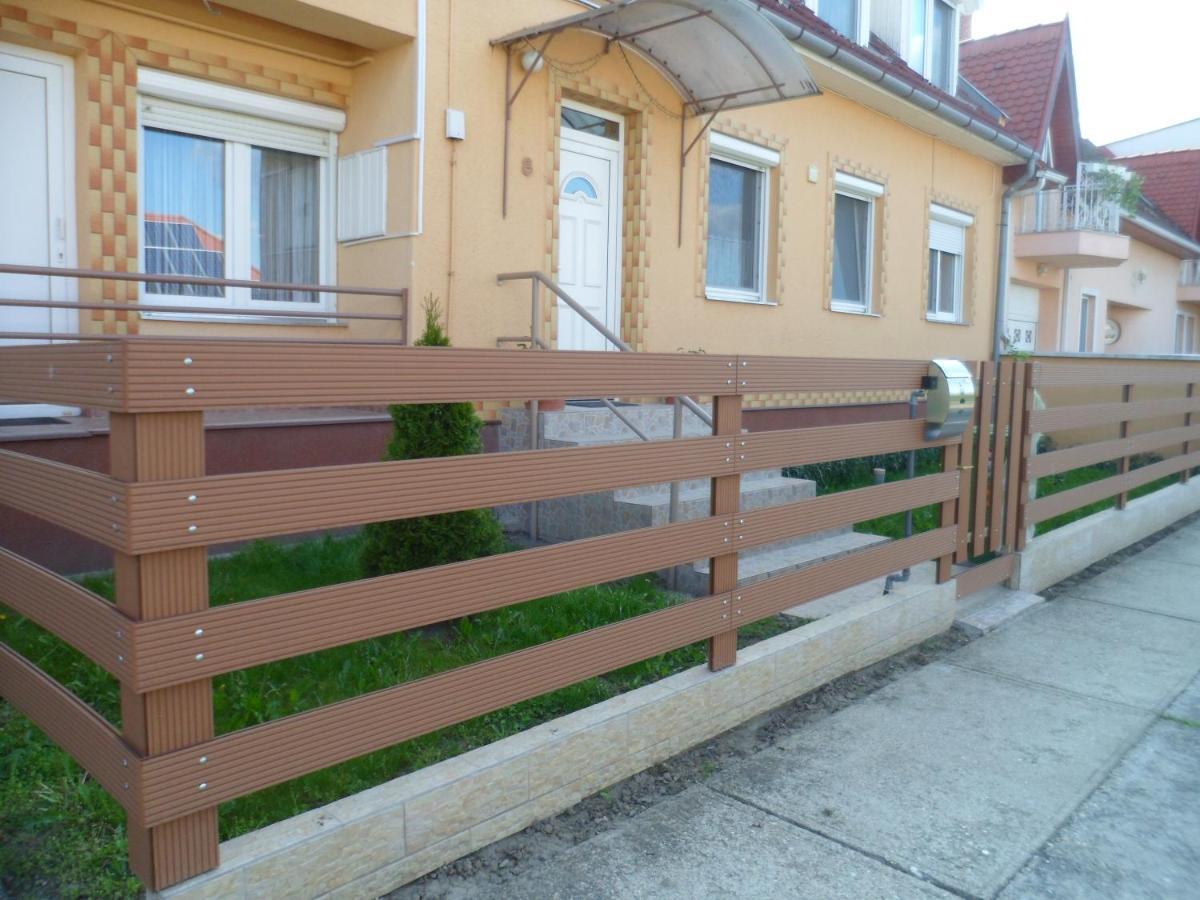 Makai Apartman Hotel Hajdúszoboszló Buitenkant foto