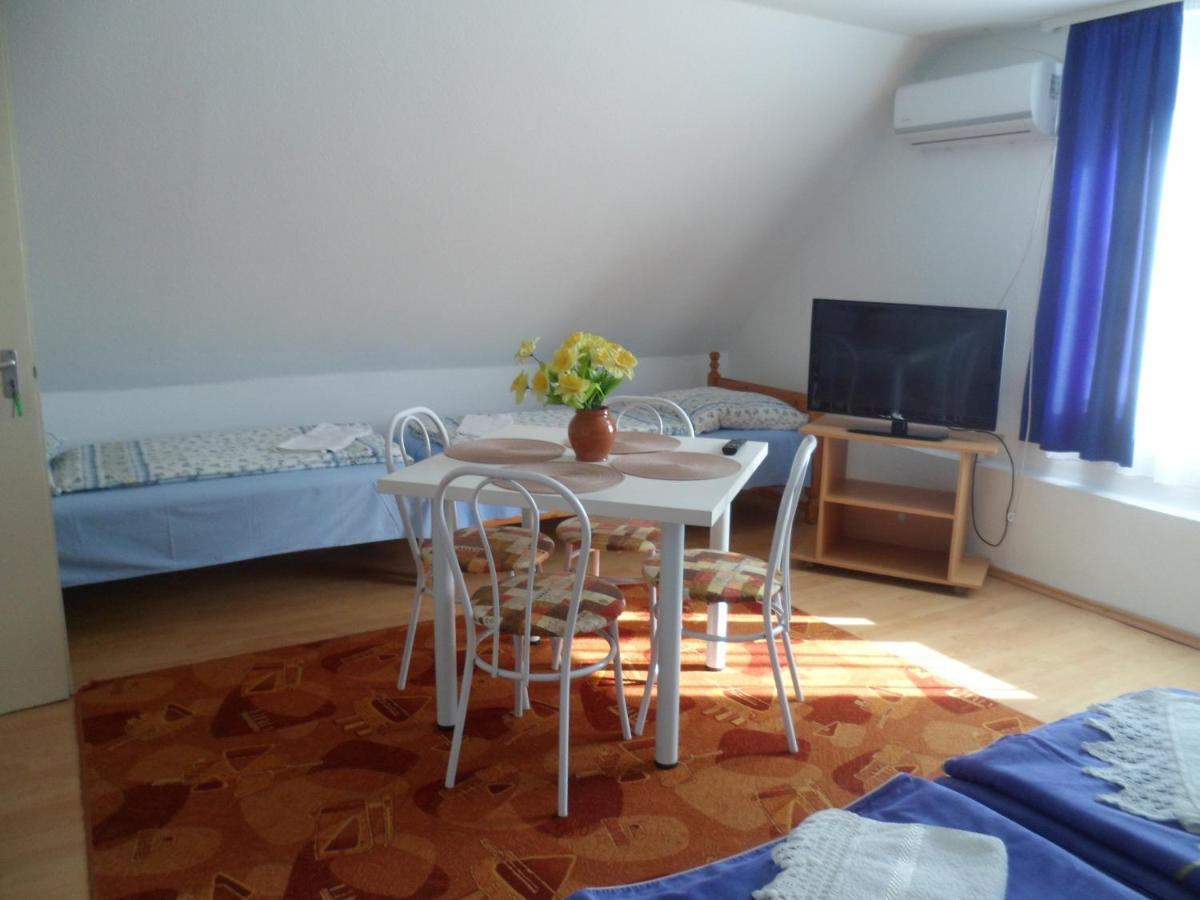 Makai Apartman Hotel Hajdúszoboszló Buitenkant foto