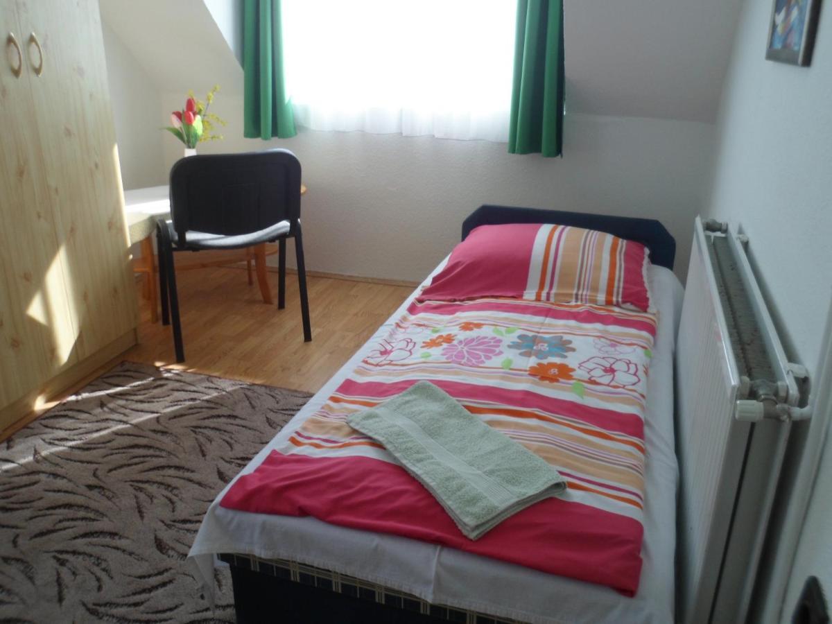 Makai Apartman Hotel Hajdúszoboszló Buitenkant foto